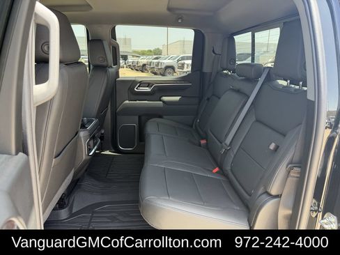 New 2026 GMC Sierra 1500 SLT AWD/4WD image 22