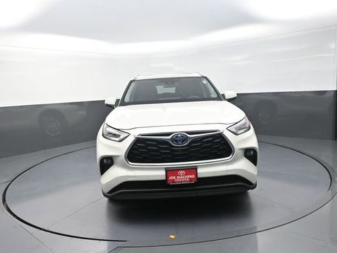 Used 2021 Toyota Highlander Limited AWD/4WD image 26
