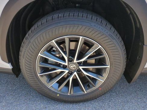 New 2026 Lexus NX 350h FWD image 11