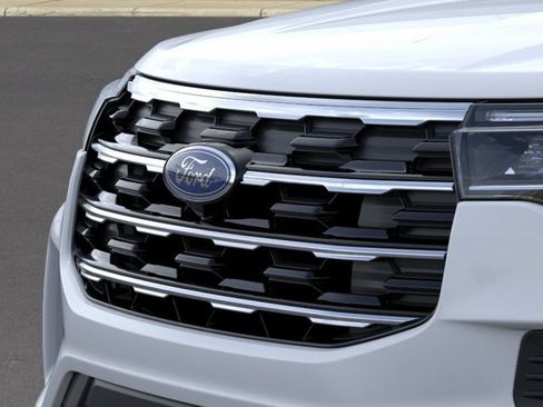 New 2026 Ford Explorer Active AWD/4WD image 17