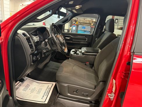 Certified 2024 RAM 2500 Big Horn w/ Night Edition AWD/4WD image 57
