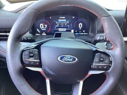 Used 2025 Ford Explorer ST-Line w/ Premium Package AWD/4WD image 33