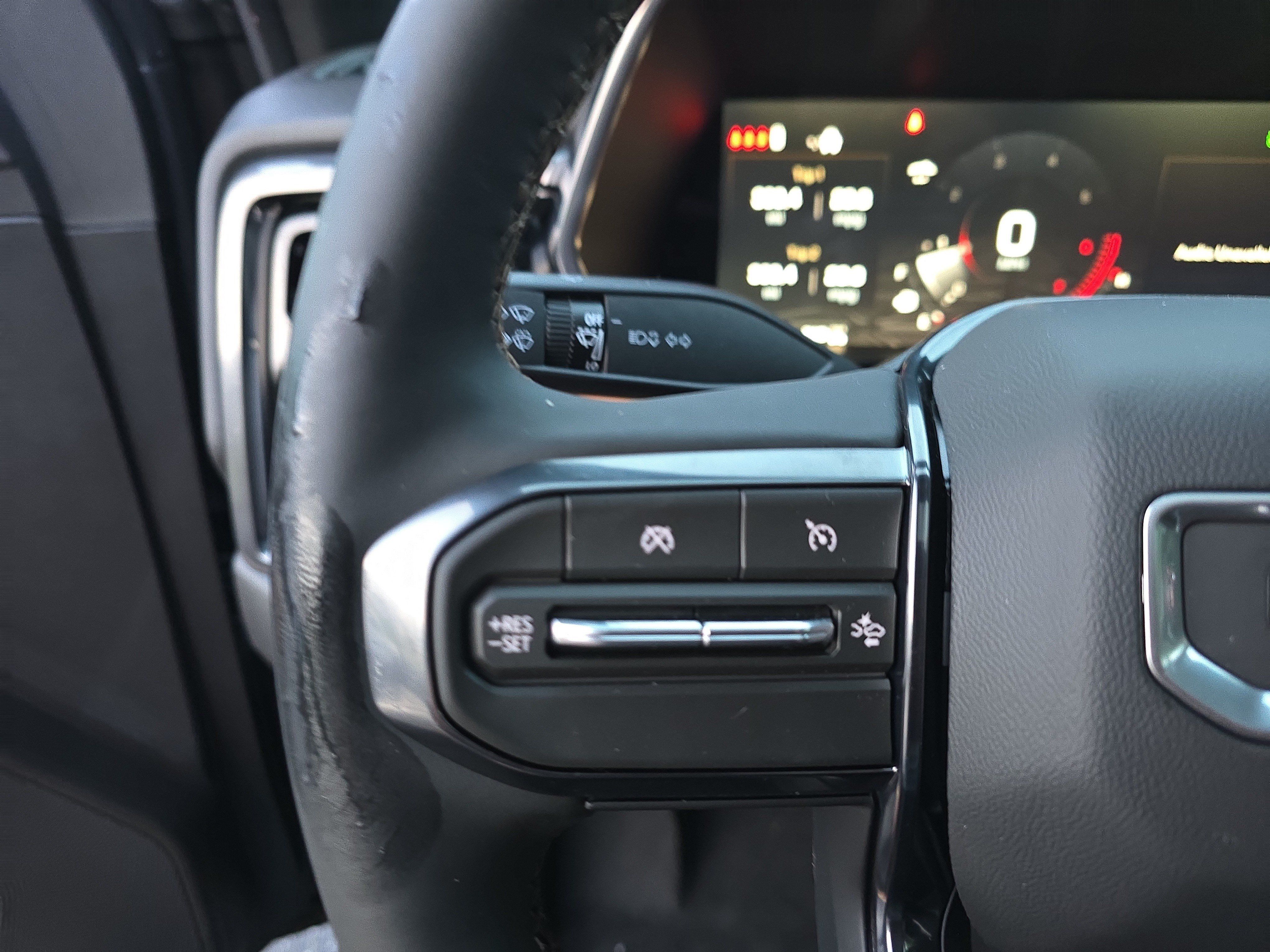 New 2026 GMC Canyon AT4 w/ Technology Plus Package AWD/4WD image 28