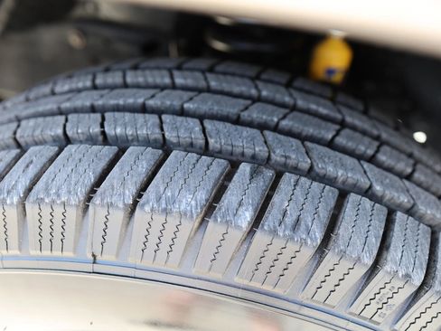 Used 2005 Ford Excursion Eddie Bauer image 22