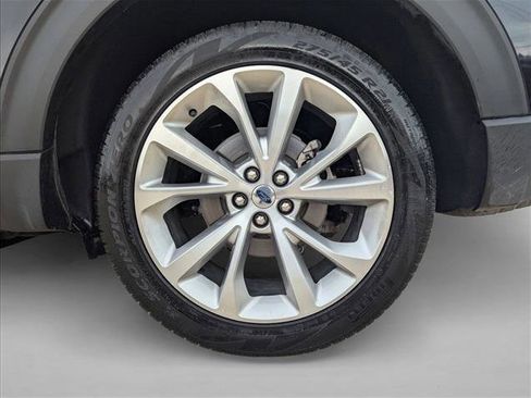 Used 2024 Ford Explorer Platinum w/ Technology Package image 21