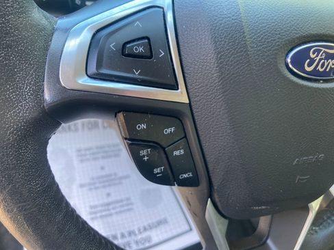 Used 2016 Ford Fusion SE image 35