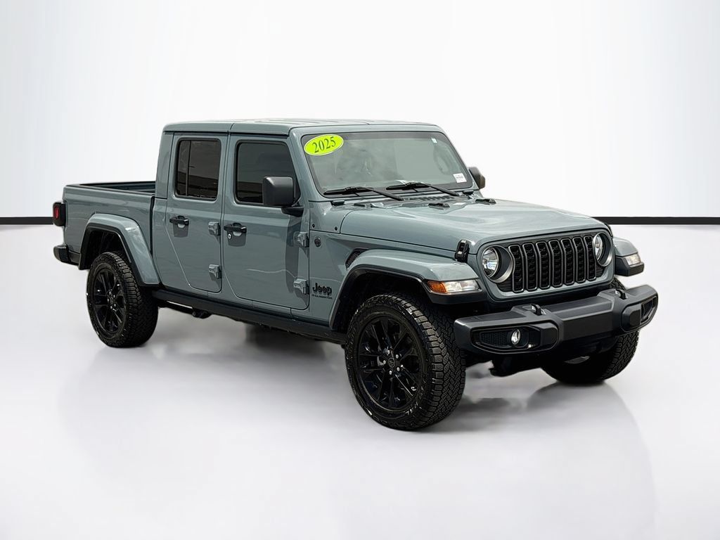 Used 2025 Jeep Gladiator Sport AWD/4WD image 3