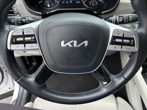 Used 2022 Kia Telluride SX FWD image 19