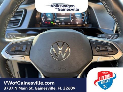 Certified 2024 Volkswagen Atlas Cross Sport SE image 20