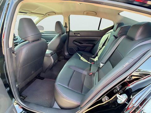Certified 2024 Nissan Altima 2.5 SR AWD/4WD image 17