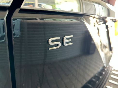 New 2026 Volkswagen Atlas SE image 46