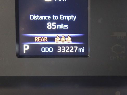 Used 2022 Toyota Tundra SR w/ SR Tow Package AWD/4WD image 11