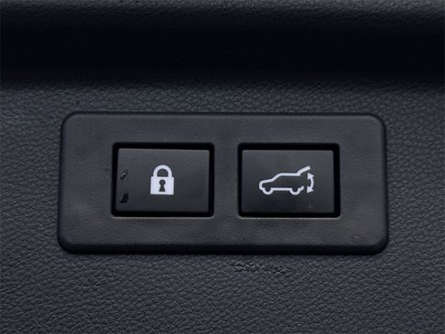 Used 2024 Subaru Forester Limited image 32