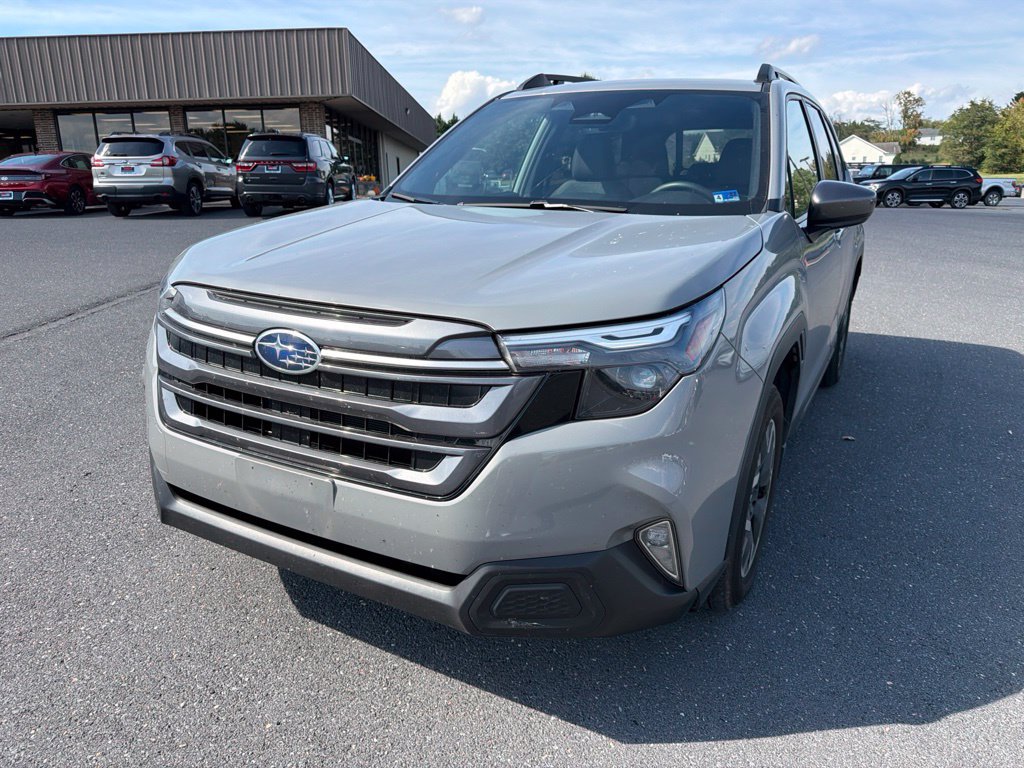 Certified 2025 Subaru Forester Premium w/ Convenience Package #2 AWD/4WD image 1