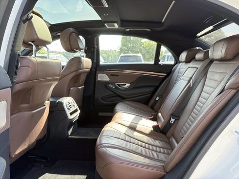 Used 2015 Mercedes-Benz S 550 Sedan image 13
