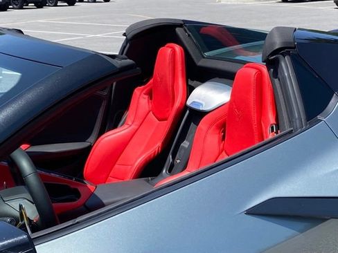 Used 2024 Chevrolet Corvette Stingray Preferred Conv w/ Z51 Performance Package RWD image 2