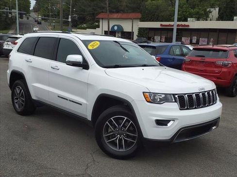 Used 2022 Jeep Grand Cherokee Limited image 2