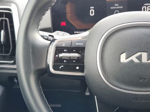 Certified 2025 Kia Sorento X-Line EX AWD/4WD image 26
