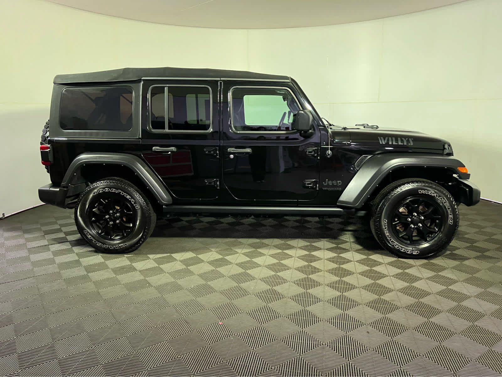 Used 2021 Jeep Wrangler Unlimited Sport AWD/4WD image 8
