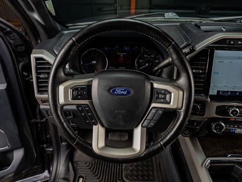 Used 2022 Ford F350 Lariat w/ Lariat Ultimate Package image 19