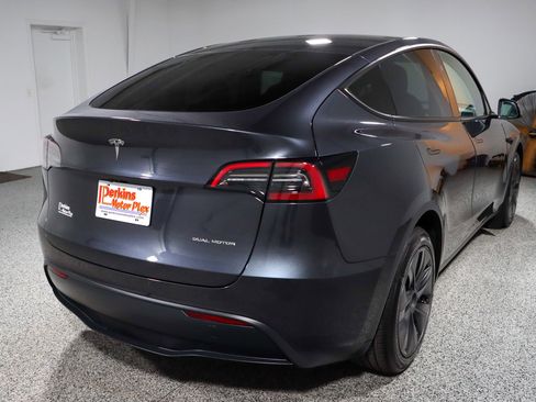 Used 2025 Tesla Model Y Long Range AWD/4WD image 7