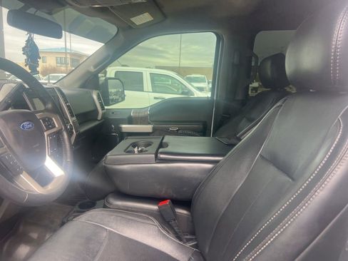 Used 2020 Ford F150 Lariat image 23