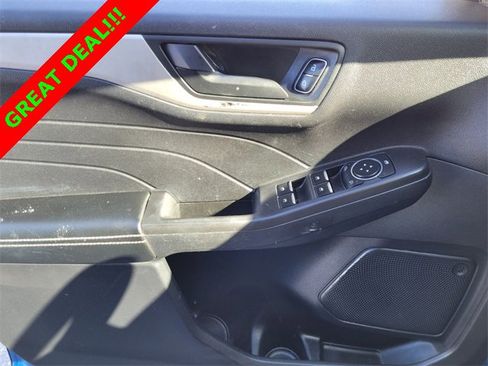 Used 2021 Ford Escape S image 24