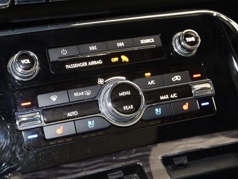 Used 2021 Lincoln Navigator L Reserve w/ Luxury Package image 31