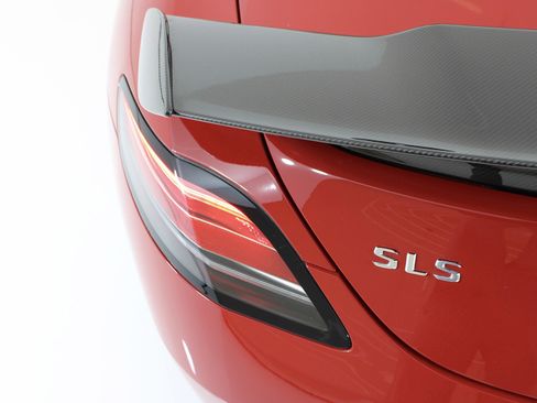 Used 2015 Mercedes-Benz SLS AMG GT Final Edition image 23