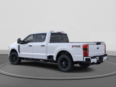 New 2026 Ford F250 4x4 Crew Cab Super Duty image 4