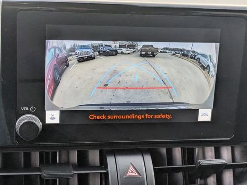 Used 2024 Toyota RAV4 LE image 18