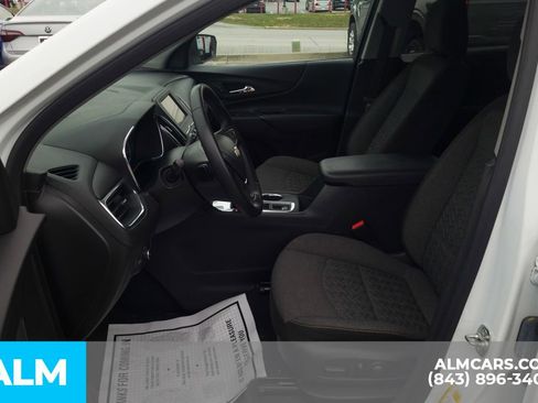 Used 2024 Chevrolet Equinox LT image 16