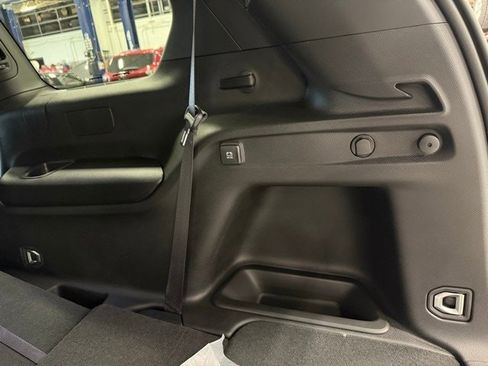 New 2025 Jeep Grand Cherokee L Laredo w/ Trailer Tow Package image 19