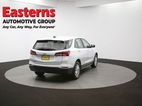 Used 2024 Chevrolet Equinox LS image 36