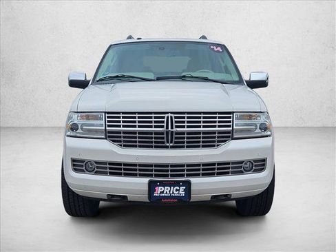Used 2014 Lincoln Navigator 2WD image 2
