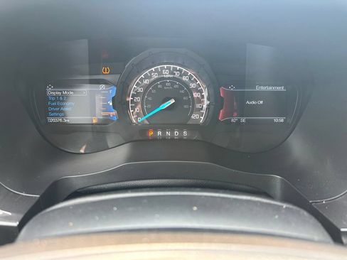 Used 2020 Ford Ranger Lariat w/ FX4 Off-Road Package AWD/4WD image 18