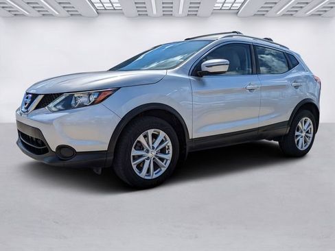 Used 2018 Nissan Rogue Sport SV FWD image 9