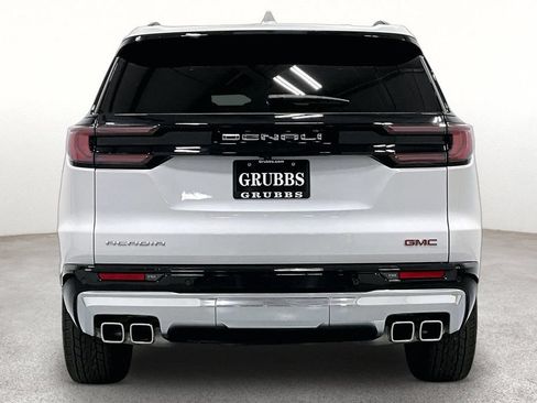 Used 2025 GMC Acadia Denali w/ Super Cruise Package FWD image 5