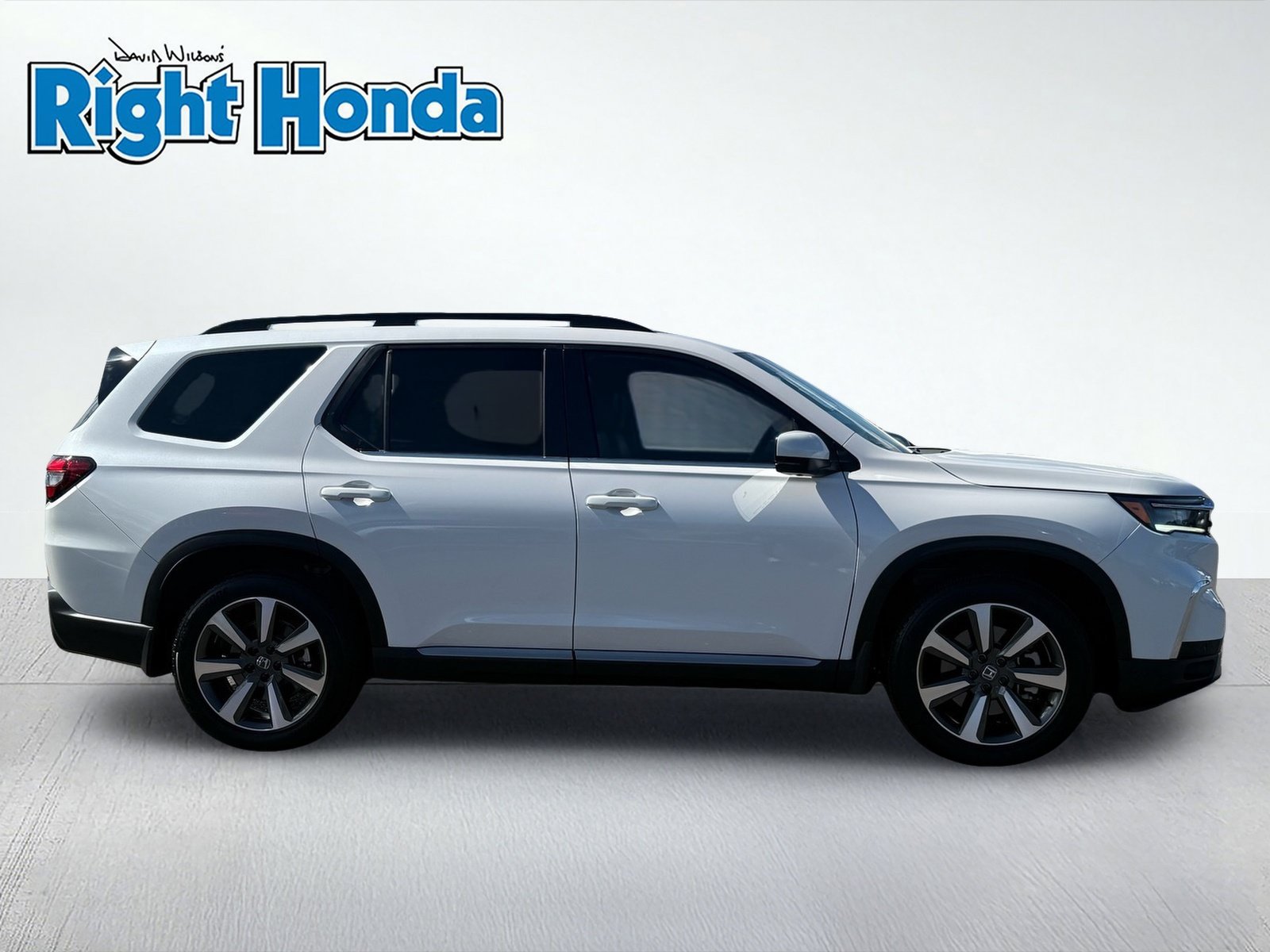 Used 2024 Honda Pilot Elite image 10