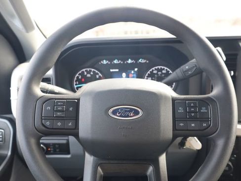Used 2025 Ford F250 XLT w/ FX4 Off-Road Package image 13