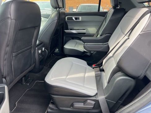 Certified 2021 Ford Explorer XLT w/ Equipment Group 202A image 21