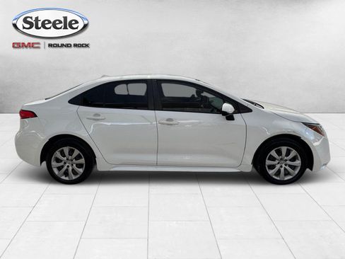 Used 2021 Toyota Corolla LE FWD image 6