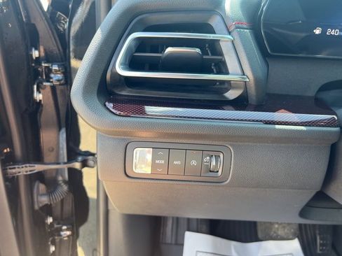 Certified 2024 Chevrolet Traverse RS w/ LPO, Floor Liner Package image 16