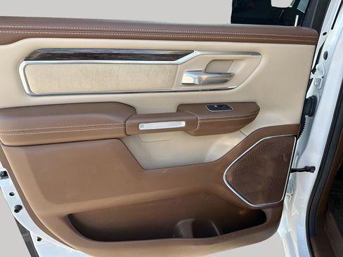 Used 2019 RAM 1500 Laramie image 14