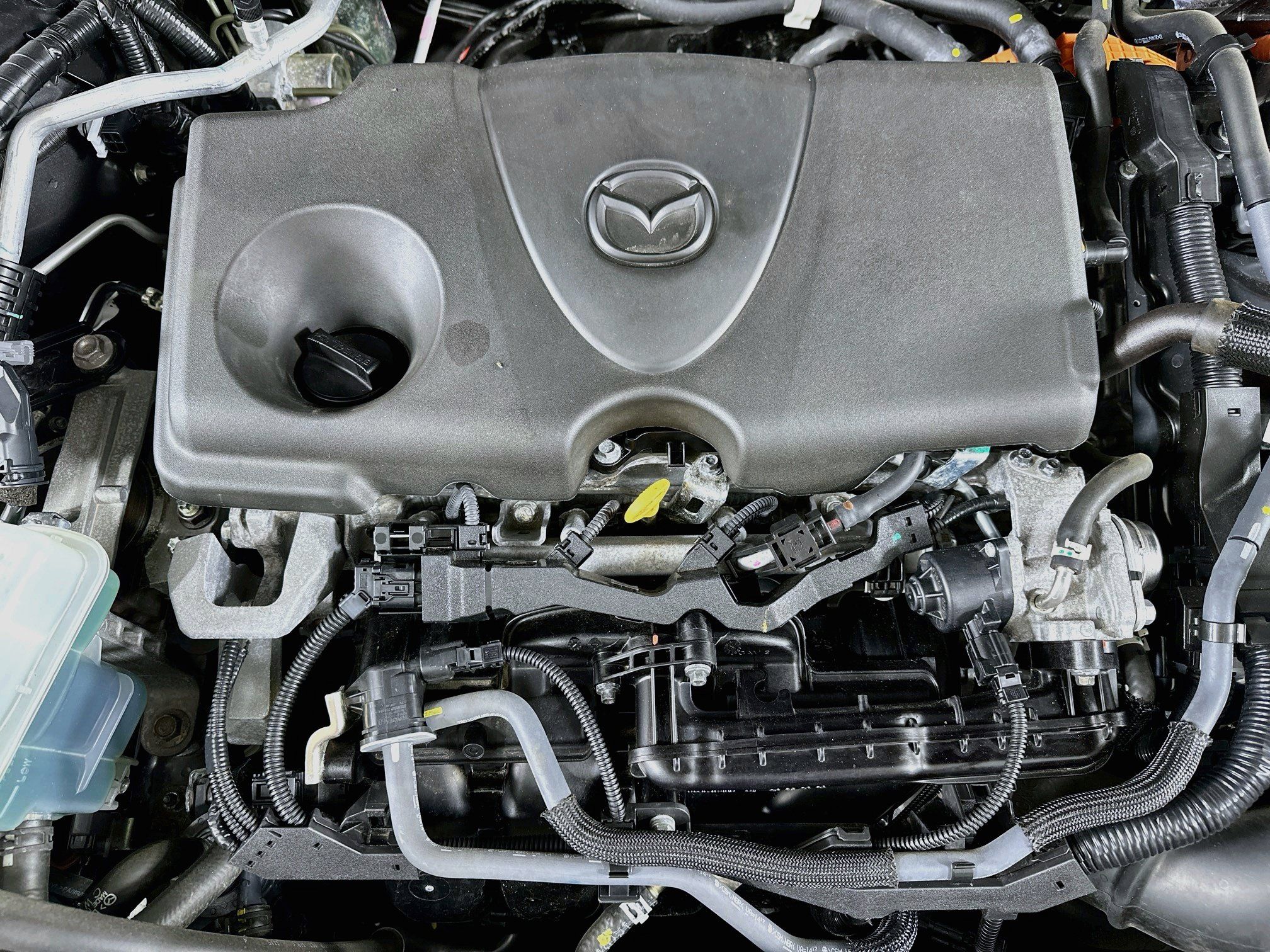 Used 2025 MAZDA CX-50 AWD 2.5 Hybrid w/ Premium Pkg image 34