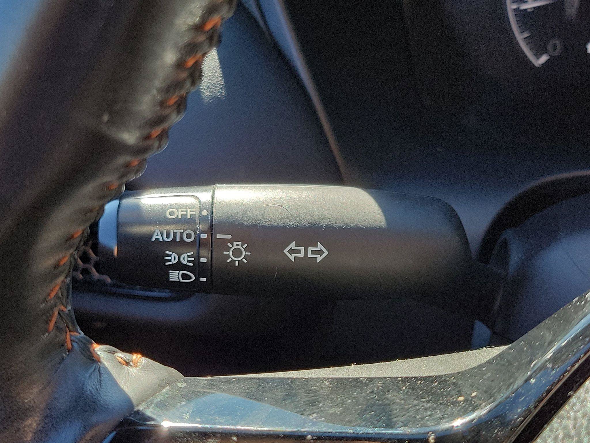 Used 2025 Honda HR-V Sport image 11