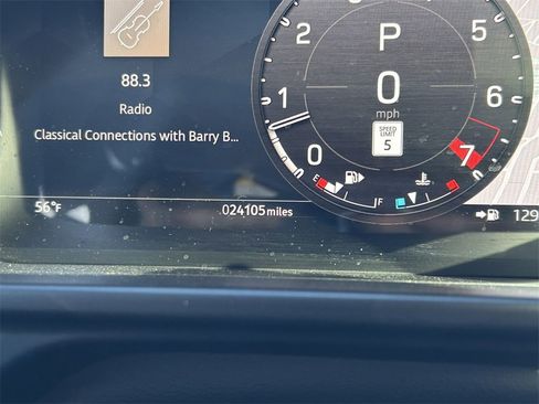 Used 2024 Land Rover Defender 110 S image 37