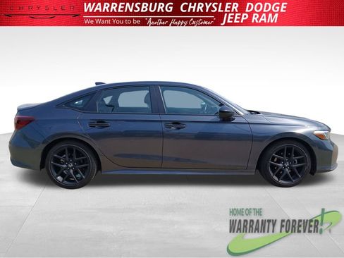 Used 2025 Honda Civic Sport image 3