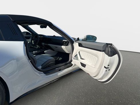 Used 2026 Porsche 911 Targa 4 GTS image 23