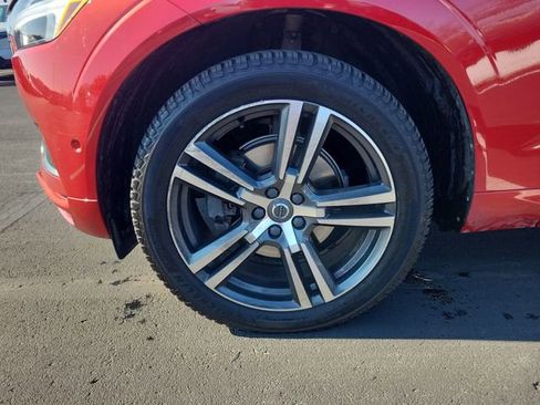 Used 2019 Volvo XC60 T5 Momentum w/ Protection Package Premier image 18